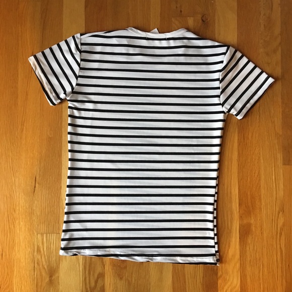 Black and White Striped Short Sleeve Top - Picture 6 of 6